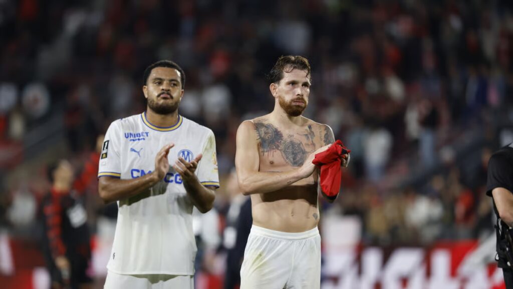 CJ Egan-Riley souligne des signes positifs malgré la défaite de son équipe à Rennes