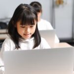 Corée du Sud : l&rsquo;expérimentation de manuels scolaires générés par IA rencontre des difficultés.