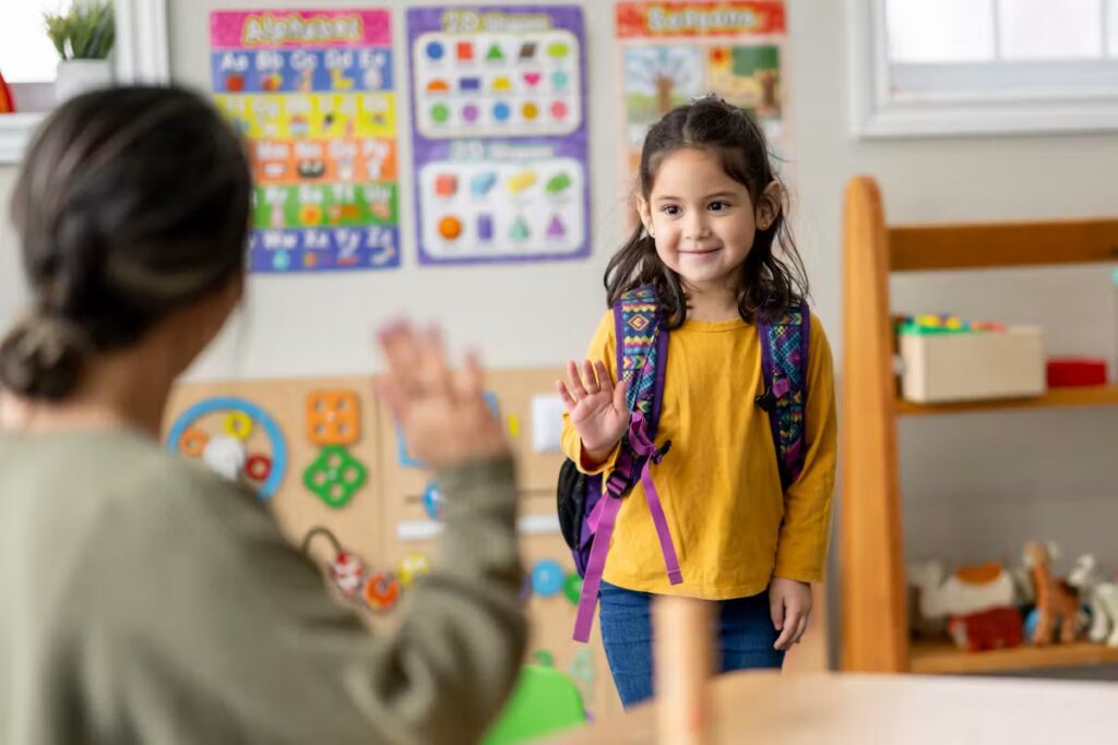 Première année en maternelle : cinq phrases essentielles pour rassurer les parents.
