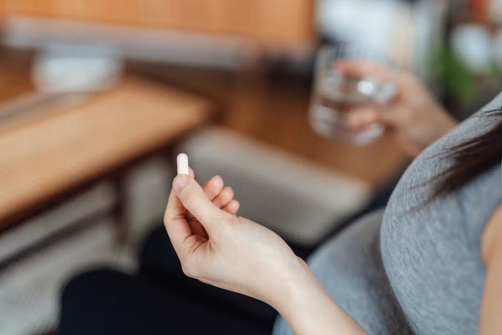Paracétamol pendant la grossesse : étude révèle des risques pour la fertilité féminine