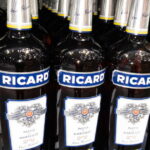 Pernod Ricard : après une chute boursière, des analystes évoquent une opportunité d&rsquo;achat.
