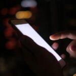 Interdiction des réseaux sociaux pour les moins de 15 ans : vers une nouvelle loi en France ?
