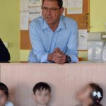 Rentrée scolaire 2026 à Sélestat : le maire Denis Digel présente les nouvelles mesures éducatives.
