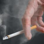 Le tabac modifie l&rsquo;efficacité de certains médicaments selon des chercheurs en santé.