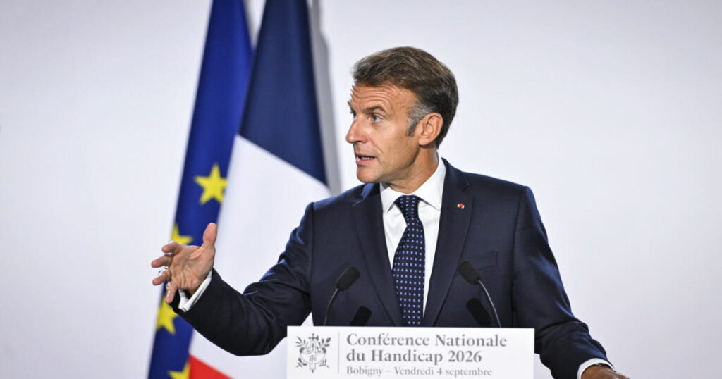 Emmanuel Macron dévoile une nouvelle stratégie pour l’autisme en France.