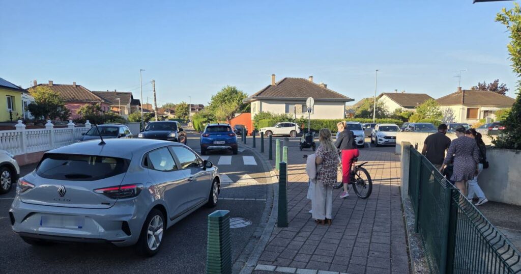 Accès à l’école maternelle Silbermann de Marckolsheim jugé dangereux, révisions en cours.