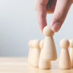 Sociologie des N+ : Analyse des encadrants français et de leur ressenti sur le terrain.