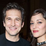Guillaume Canet exprime un compliment touchant à Marion Cotillard un an après leur rupture.