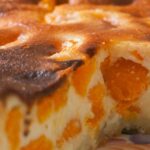 Recette de cheesecake basque aux mirabelles : une spécialité culinaire du Sud-Ouest de la France.