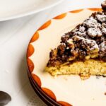 Recette traditionnelle de Torta hrapacuša, gâteau aux noix d&rsquo;origine croate.