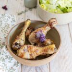 Pilons de poulet marinés cuits à l&rsquo;Air Fryer : une méthode de cuisson rapide et croustillante.