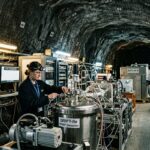 Un appareil britannique doit rester immobile sous 1 400 m de roche pour détecter une particule par an.