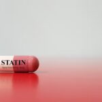 Statines : réduction du risque cardiaque chez les seniors selon des études récentes.