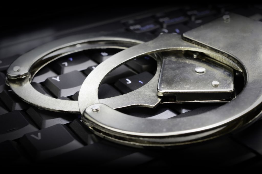 Piratage de la DGPiF : un suspect mis en examen pour atteinte à la sécurité nationale.