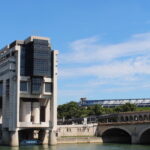 La France parvient à finaliser ses adjudications de dette à long terme malgré les tensions économiques.