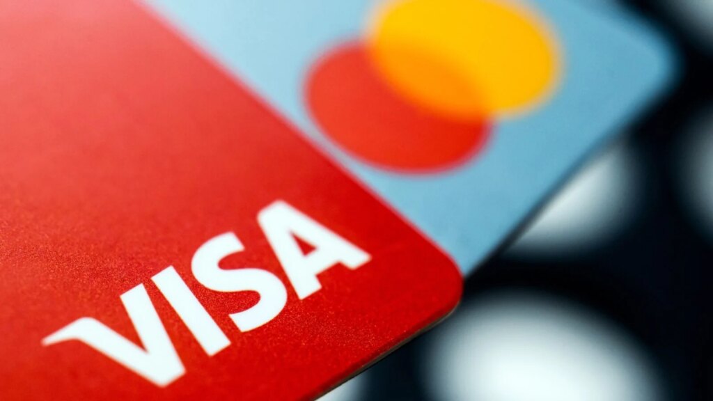 Achats en ligne : Visa et Mastercard agissent contre le vol d’argent par l’IA.